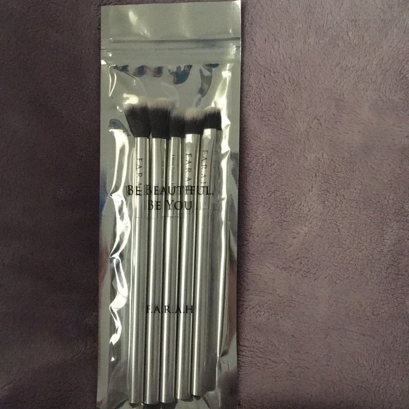 F.A.R.A.H. Brushes 5 Piece Eye Perfection Set - Picture 4 of 4